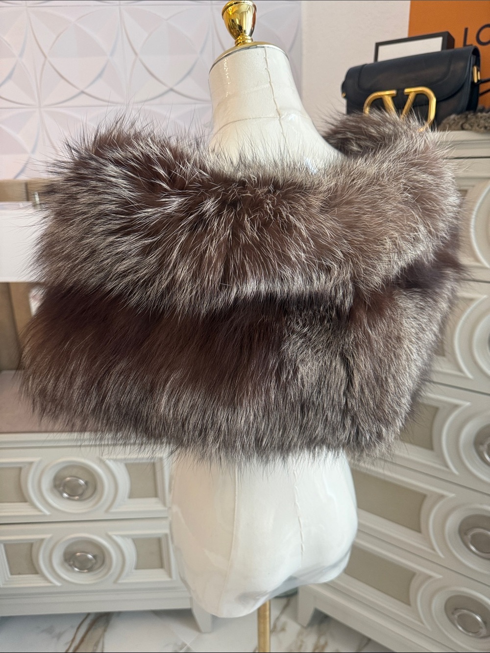 Silver fox fur stole excellent condition